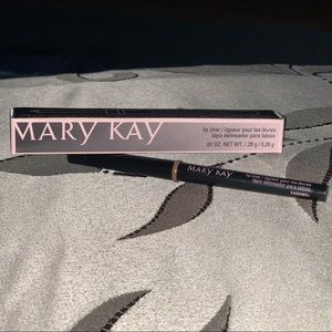 Mary Kay® Lip Liner Caramel